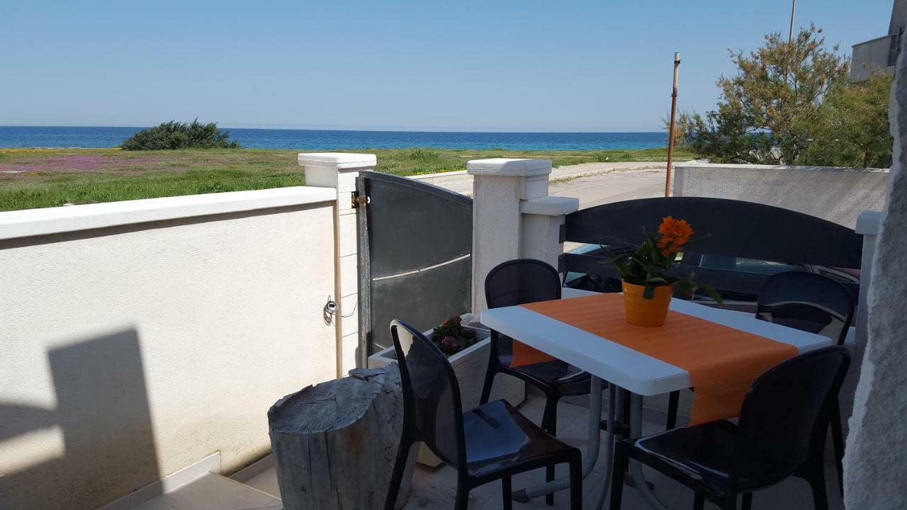 Appartement Castle On The Sea à Torre Santa Sabina Extérieur photo